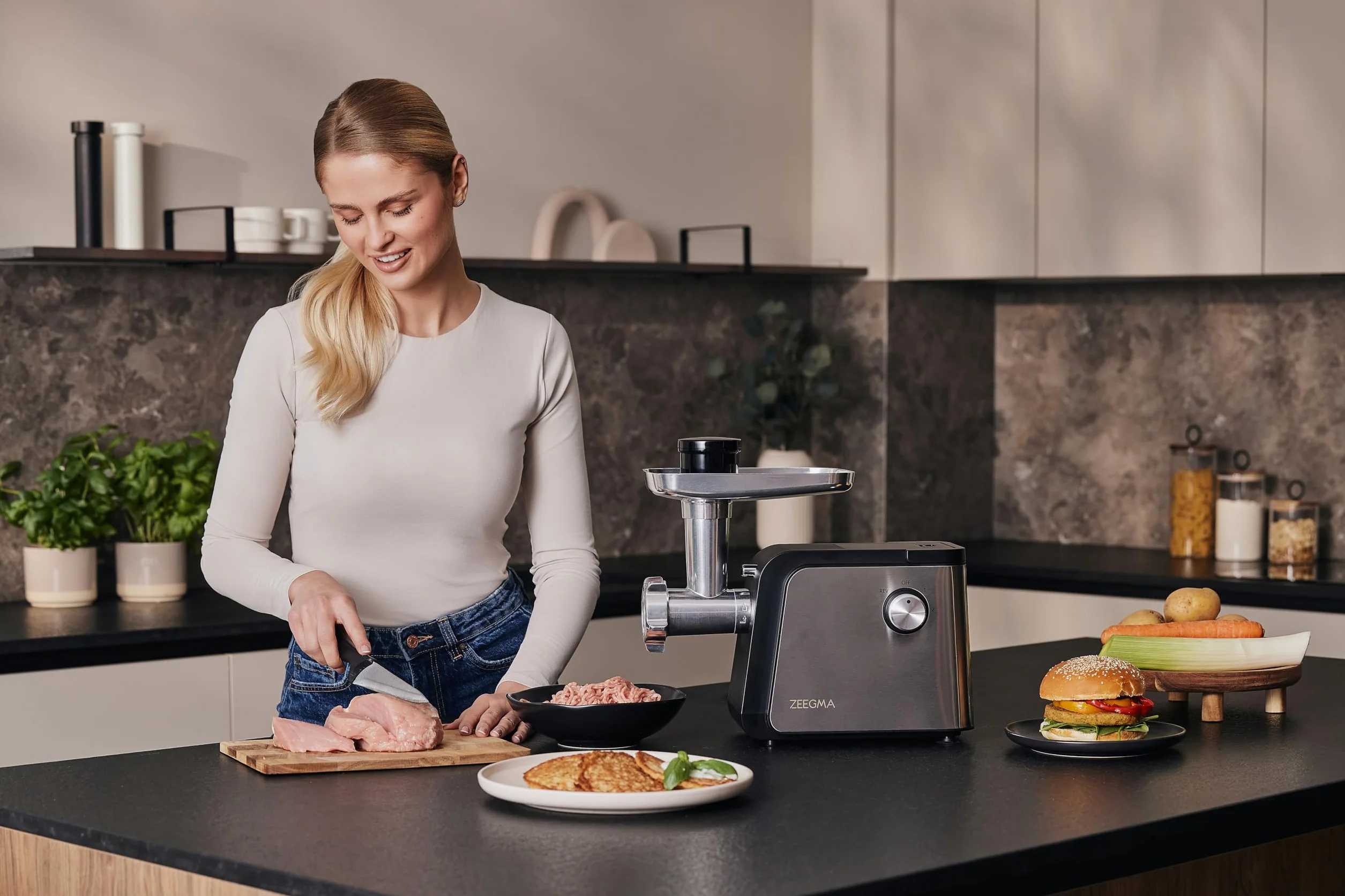 ZEEGMA MOLEN CHEF EASY Elektryczna Maszynka Do Mielenia Mięsa 2100 W 3 Tarcze Ze Stali Nierdzewnej
