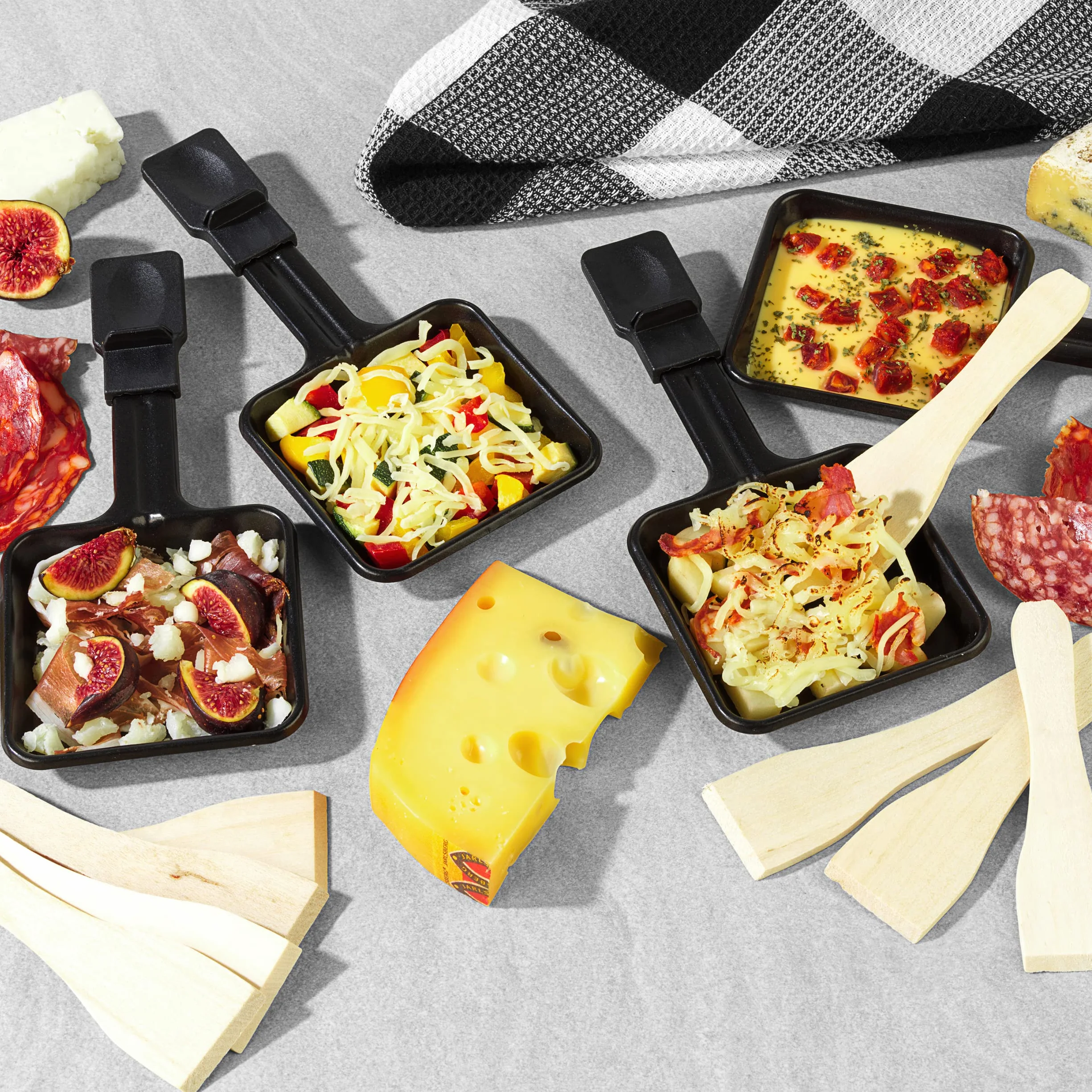 Petra PT4513VDE Elektryczny zestaw raclette i fondue 2 w 1, 1400 W, 1,3 l, 8 patelni