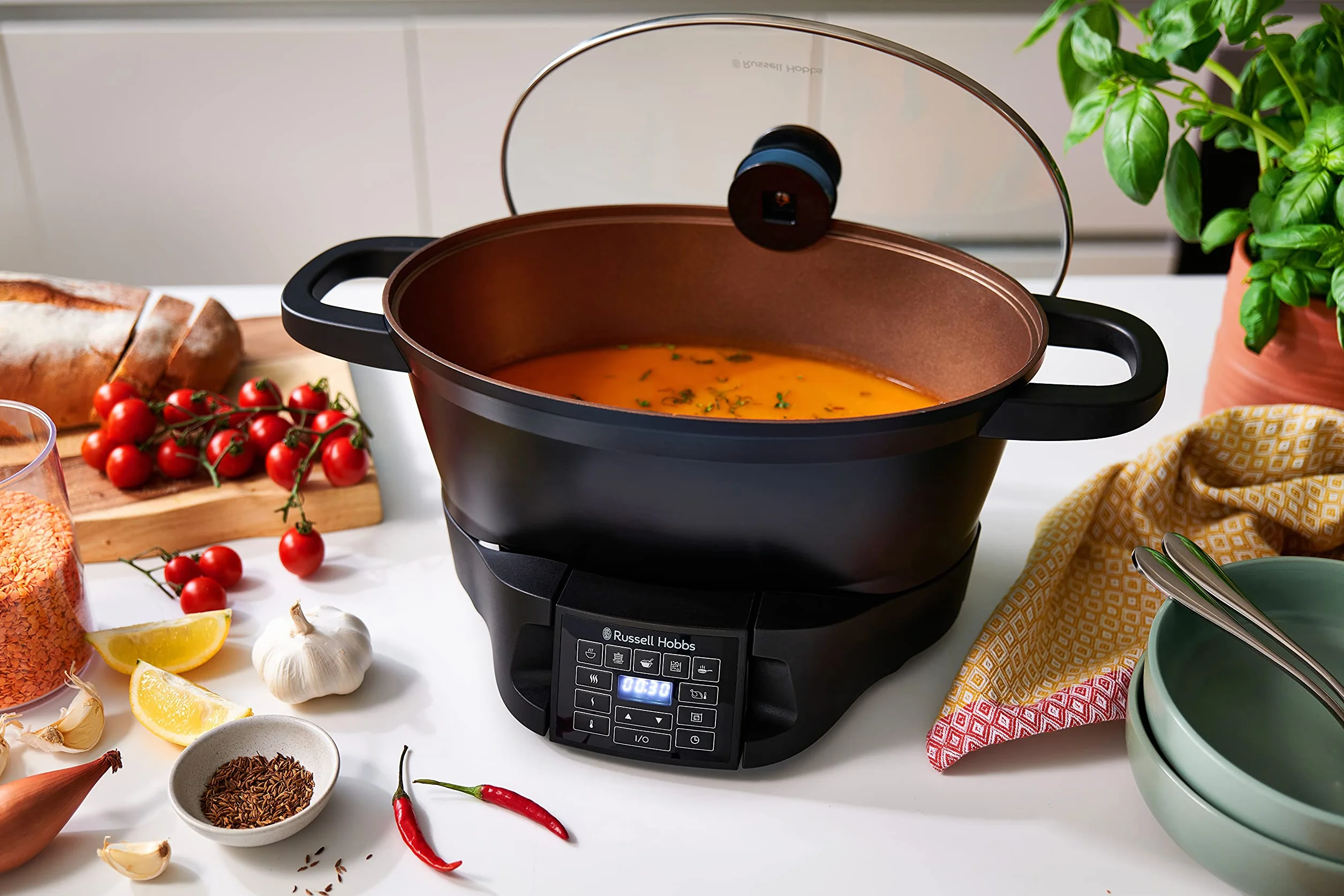 Russell Hobbs multicooker, 8 funkcji, cyfrowy programator i timer, pokrywka ze szkła hartowanego, gotowanie sous-vide, zimne uchwyty, pojemność 6,5l, moc 1000W, czarny, Good To Go 28270-56