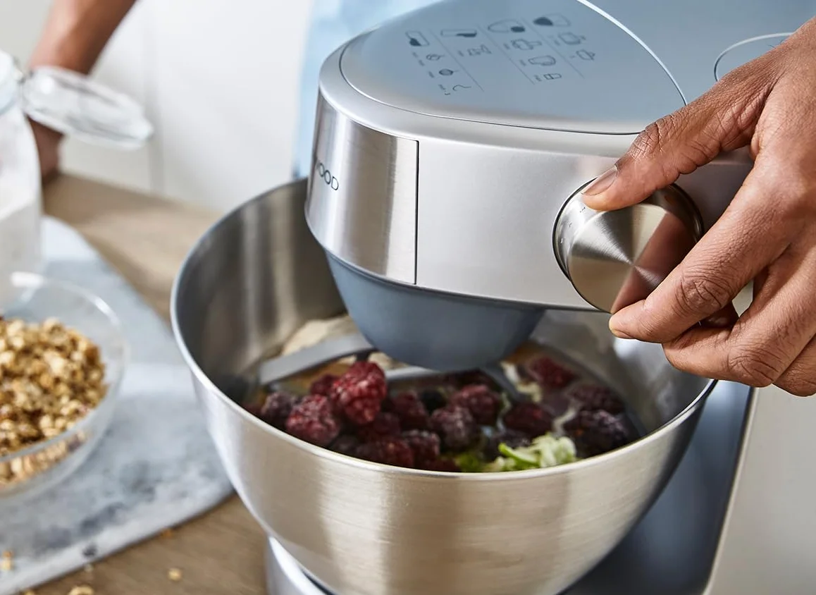 Kenwood Prospero+ KHC29A.O0SI planetarna maszyna do ugniatania, miska ze stali nierdzewnej 4,3 l, w zestawie akcesoria 10 szt. 3 haczyki i trzepaczki, szklany blender, procesor żywności 3 tarcze,