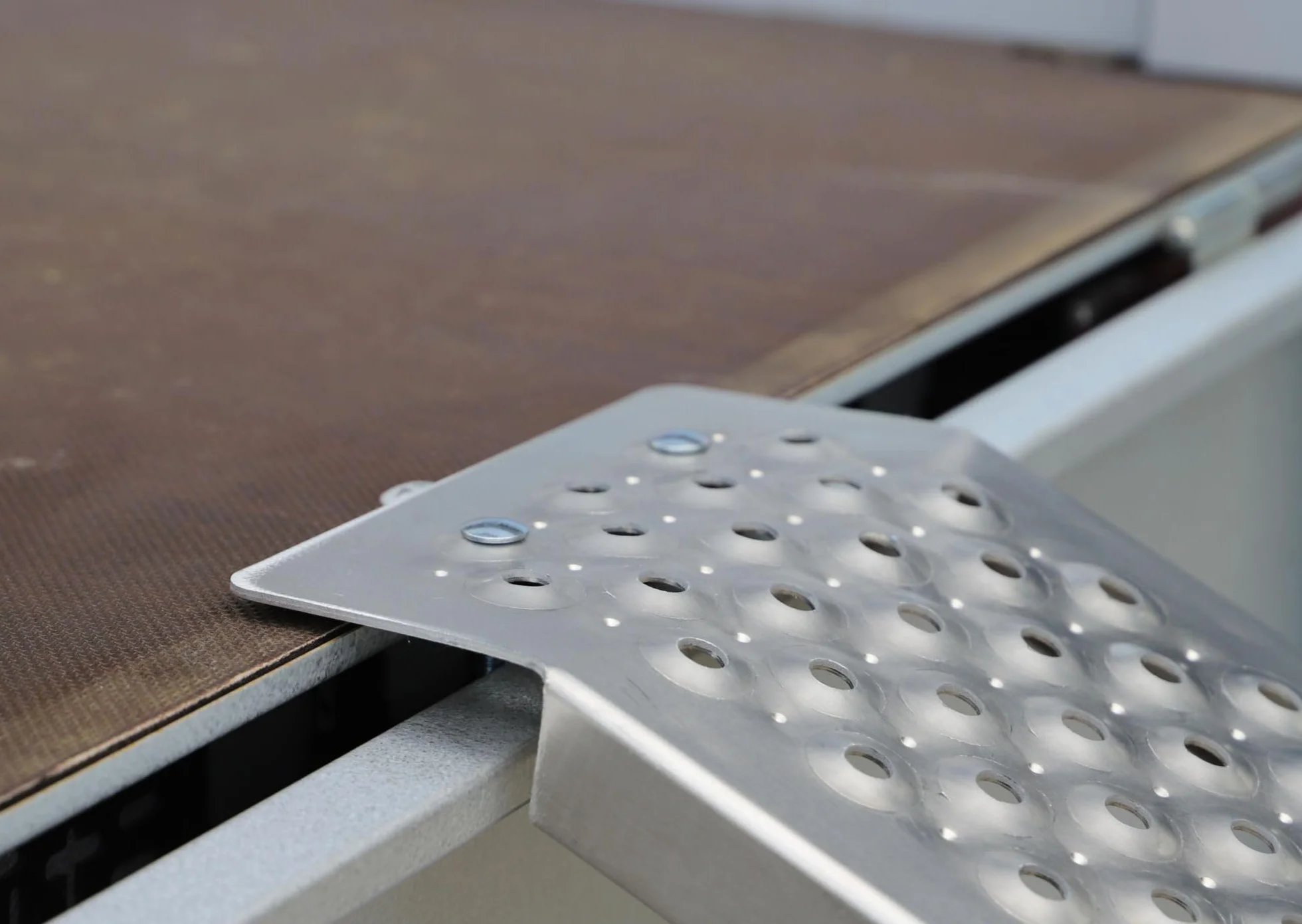 UNITEC Rampa najazdowa aluminiowa, rampa załadunkowa do samochodów osobowych, 2 sztuki, wyjątkowo antypoślizgowa, nośność do 200 kg/sztuka, para 400 kg