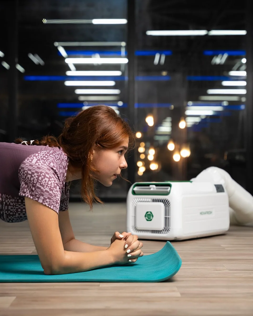 HEXAPRO+ przenośny klimatyzator, 4800 BTU, czynnik chłodniczy R290, chłodzenie turbo, osuszacz powietrza i tryb wentylatora, do pomieszczeń do 15 m², efektywność energetyczna, obsługa