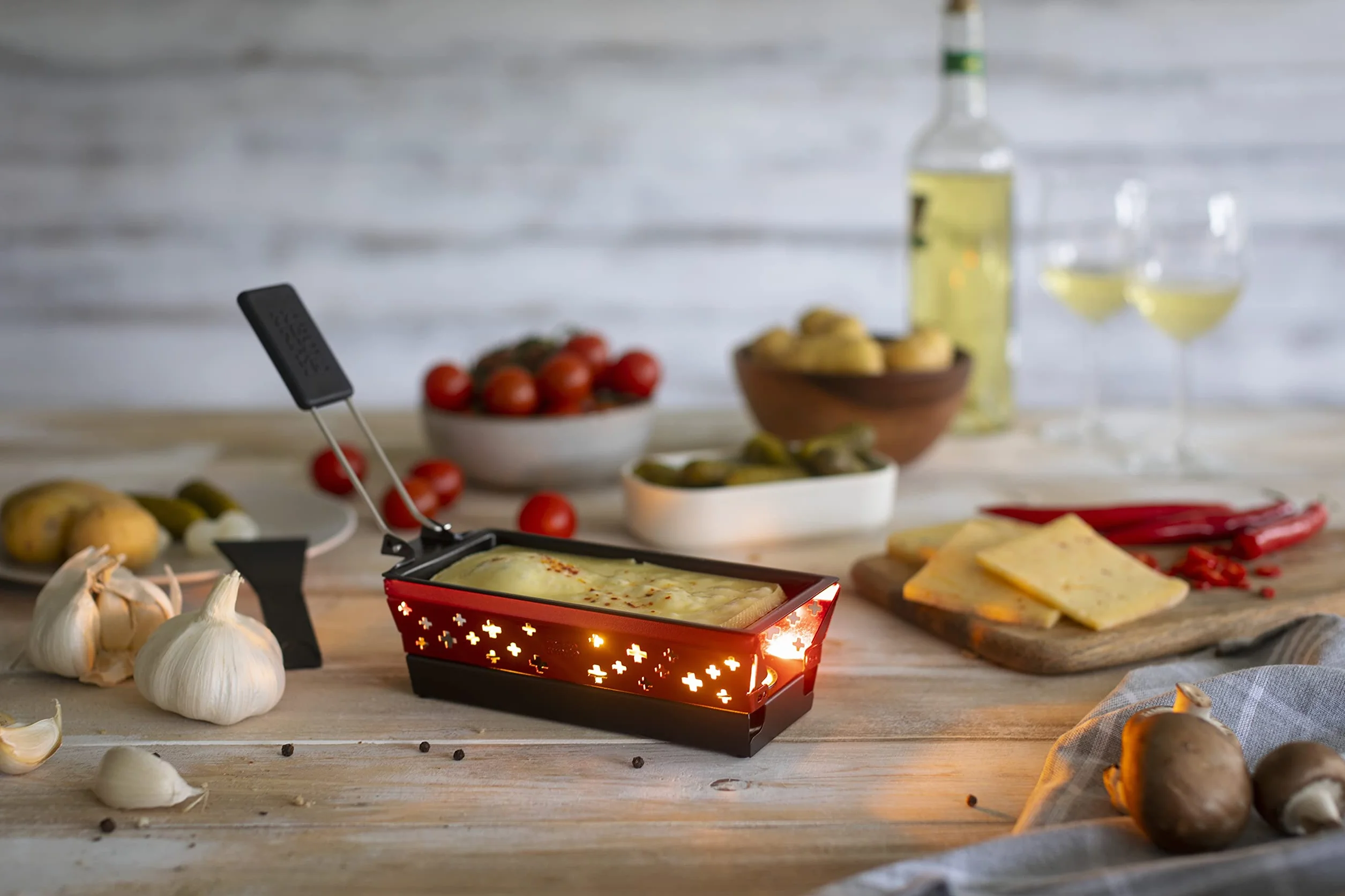 KUHN RIKON Candle Light Mini zestaw do raclette krzyż, czerwony, nieprzywierające patelnie do grilla