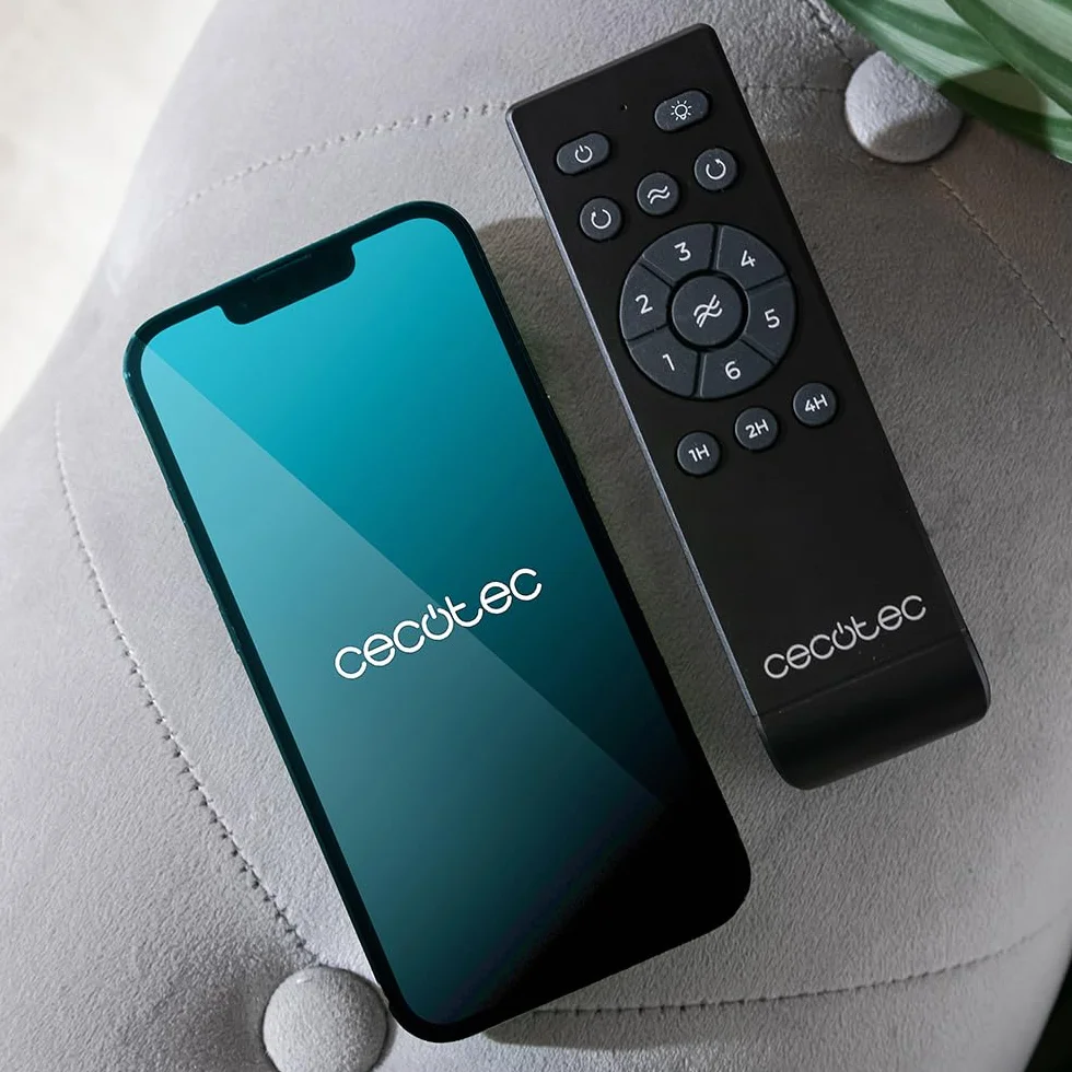 Cecotec - Wentylator sufitowy EnergySilence Aero 5600 Aqua Black&Black - 40 W i 52", Wi-Fi, pilot zdalnego sterowania, stopień ochrony IP44, światło, 6 prędkości, 3 łopatki, zima-lato, timer 8h