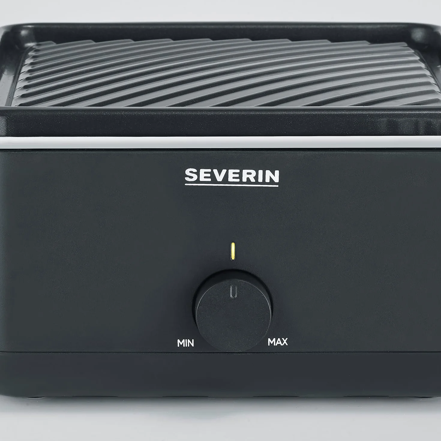 SEVERIN Raclette Grill 800 W z 4 Patelniami, Powłoka Nieprzywierająca, Czarny RG 2360