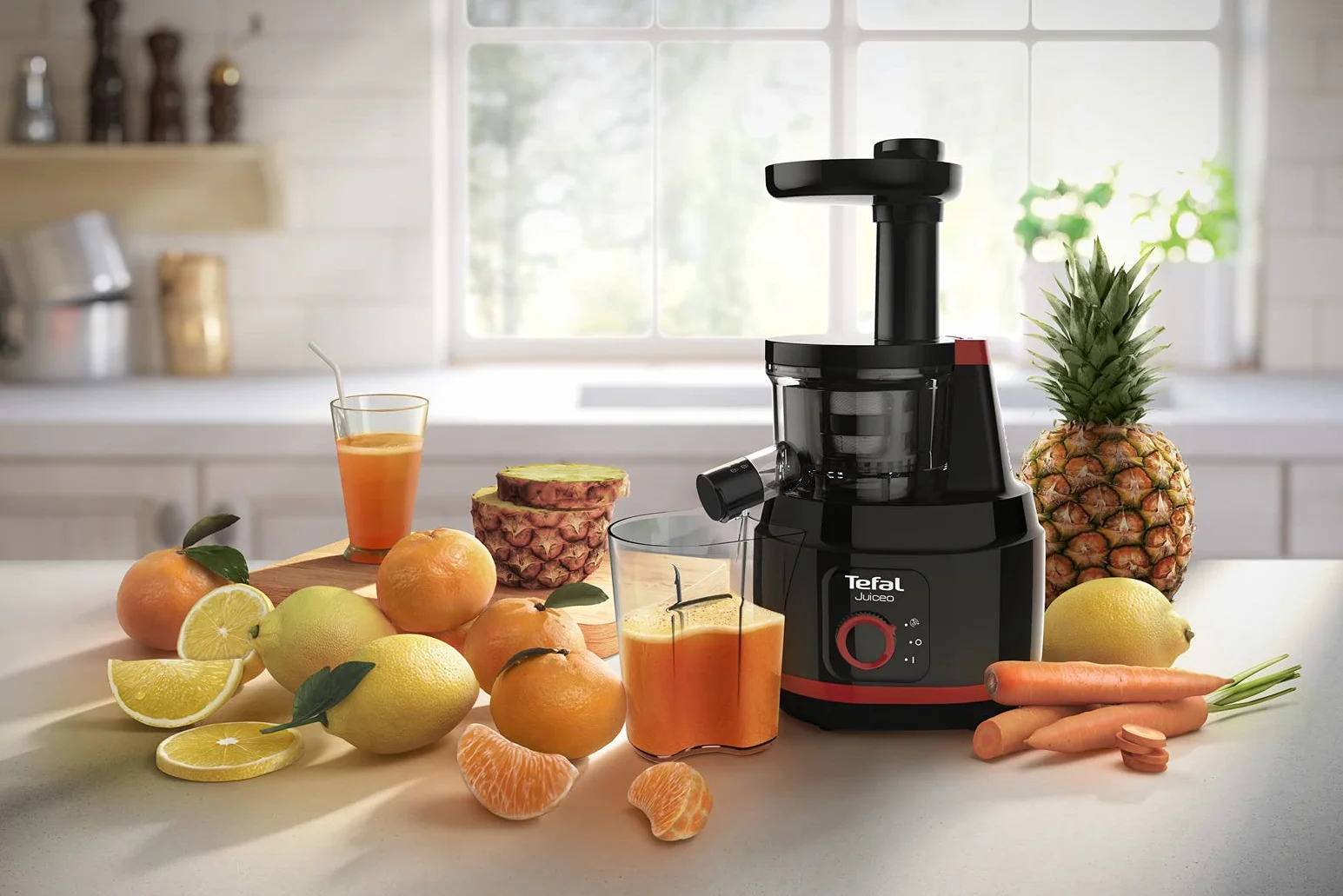 TEFAL JUICEO Wyciskarka wolnoobrotowa ZC150838, Czarno-czerwona, Wyciskanie na zimno
