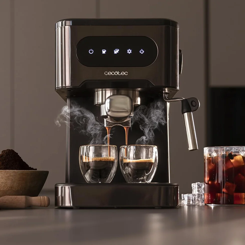 Cecotec Ekspres do kawy Espresso Power Espresso 20 Coldbrew. Espresso i cappuccino, zimna kawa, 20 barów ciśnieniowych, wychylna wylewka parowa, profesjonalna jakość w domu.