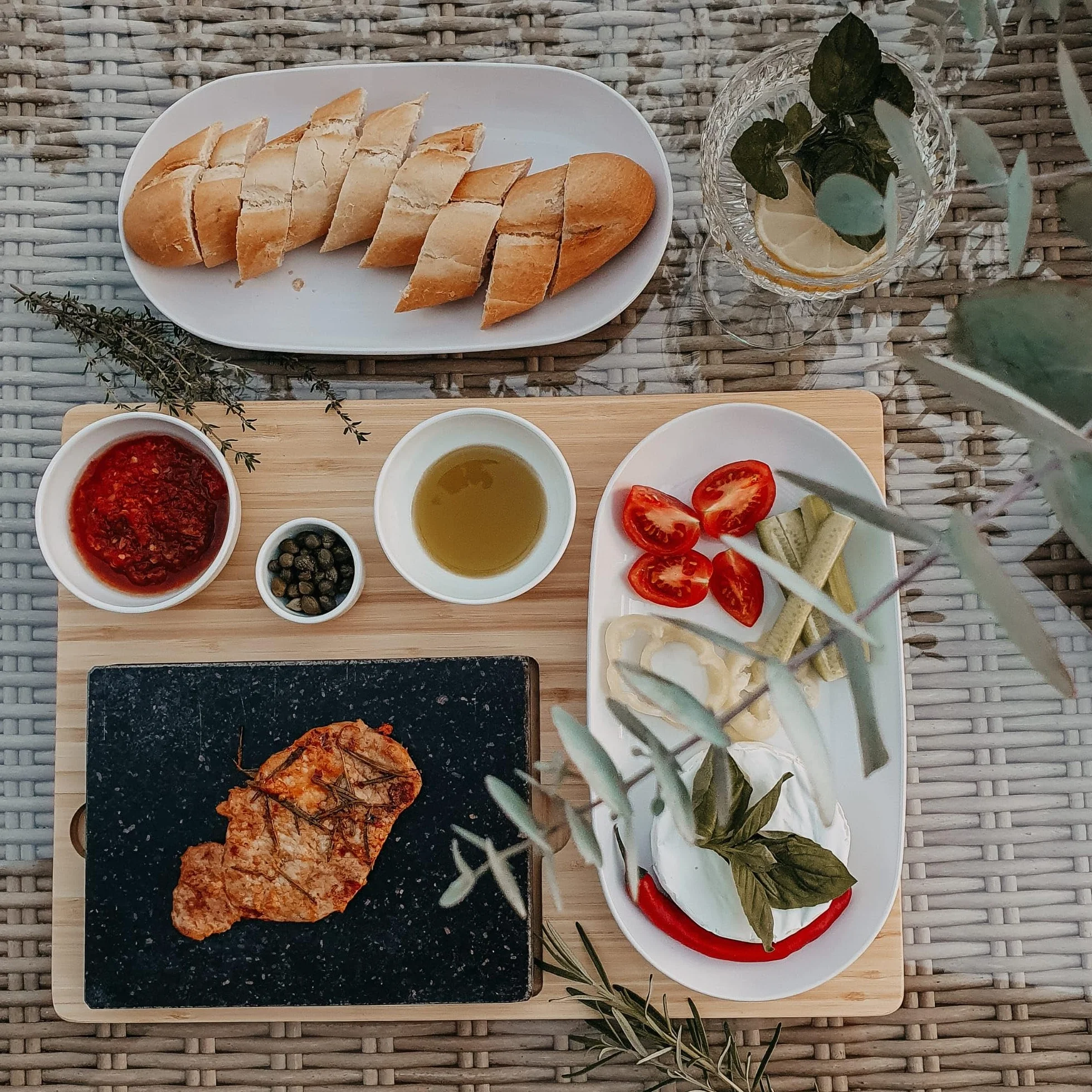 Deska do steków z kamienia lawowego Hot Stone, płyta grillowa, blat kamienny