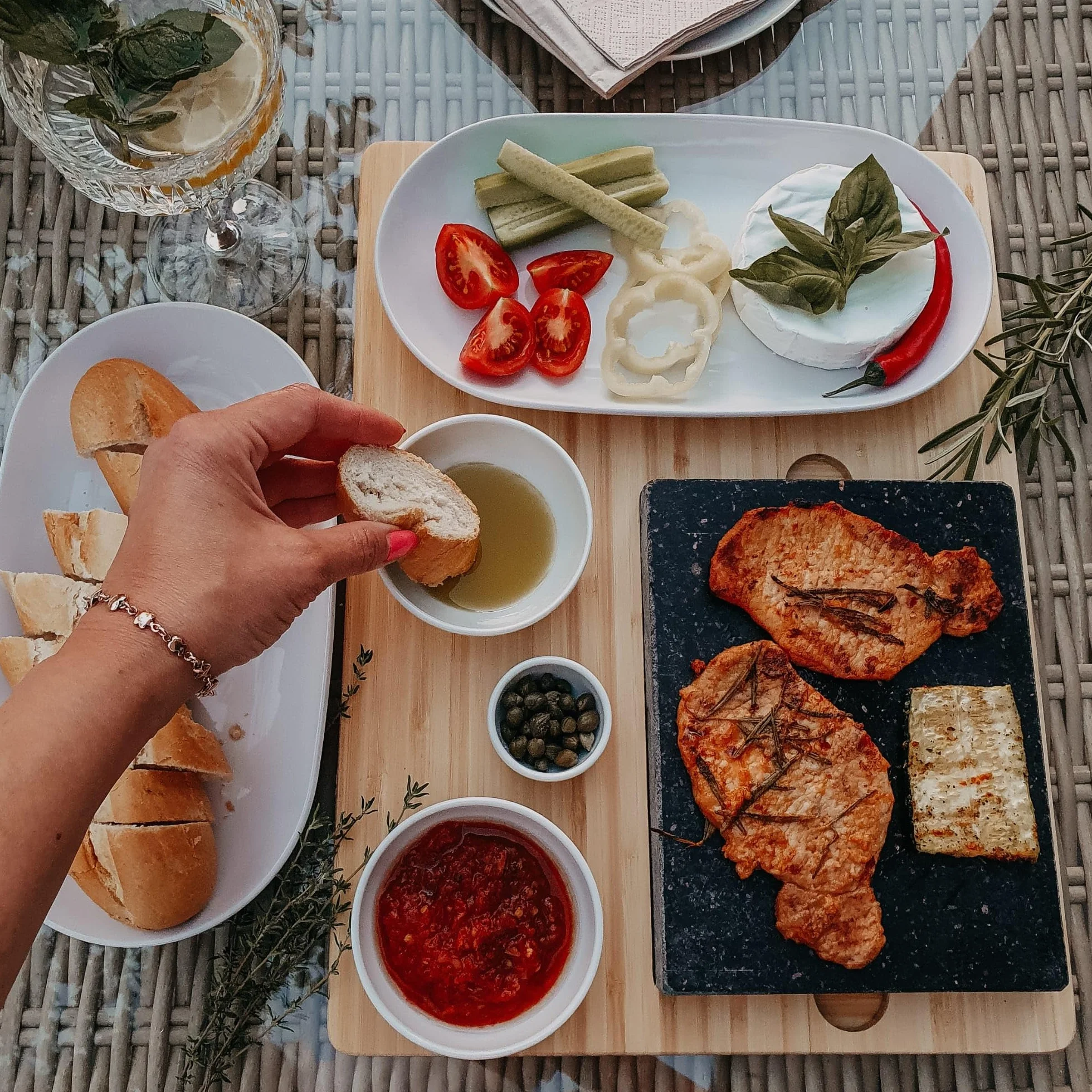 Deska do steków z kamienia lawowego Hot Stone, płyta grillowa, blat kamienny