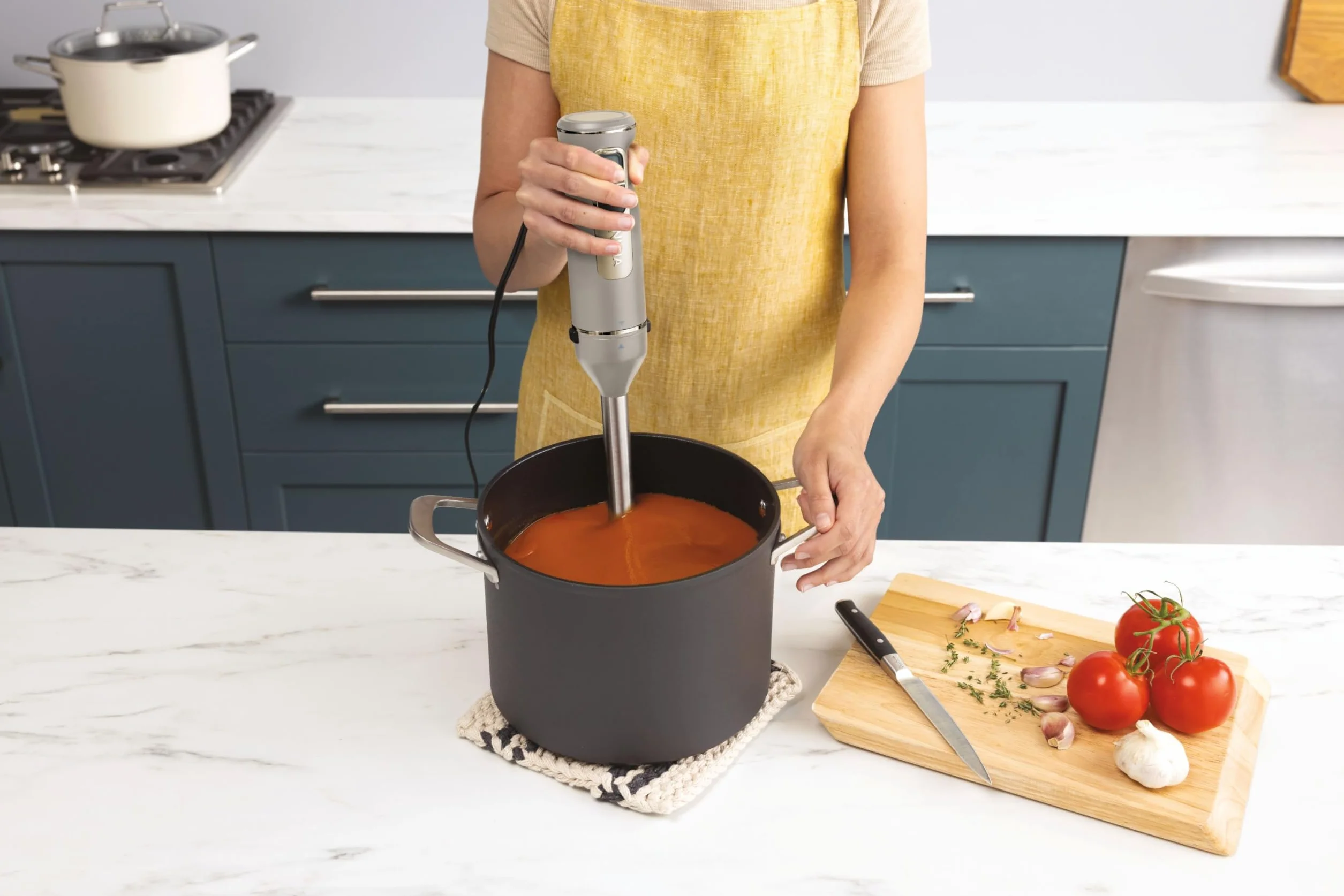 Ninja Foodi blender 3w1 blender ręczny, mikser ręczny i siekacz ręczny, powolny start, 2 prędkości mieszania i 5 rozdrabniania, miksowania, wyrabiania, 850 W, kamienne złoto CI100EUSTGD