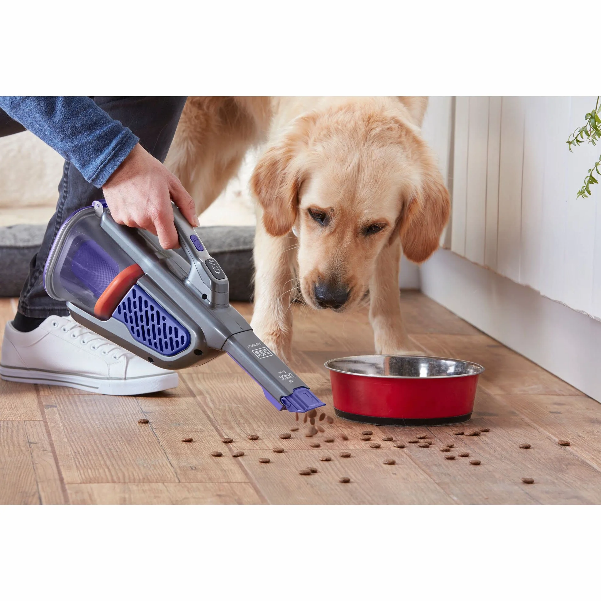Black & Decker, Odkurzacz ręczny akumulatorowy Dustbuster 18V / 2.0Ah (36 Wh), BHHV520BFP