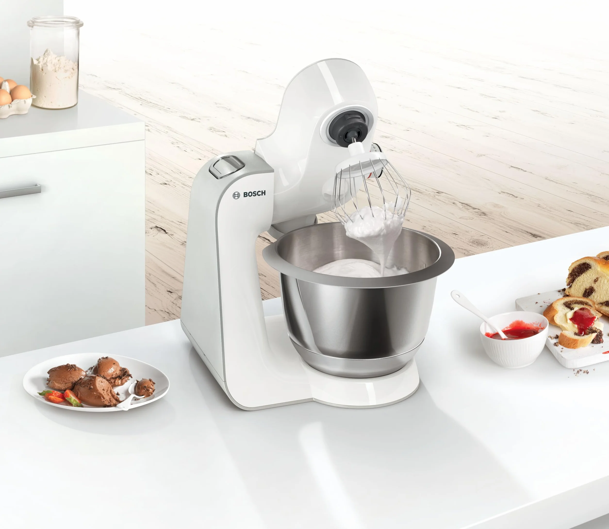 Bosch Robot kuchenny Serie 4 MUM58200, stal nierdzewna, miska, trzepaczka, hak do zagniatania