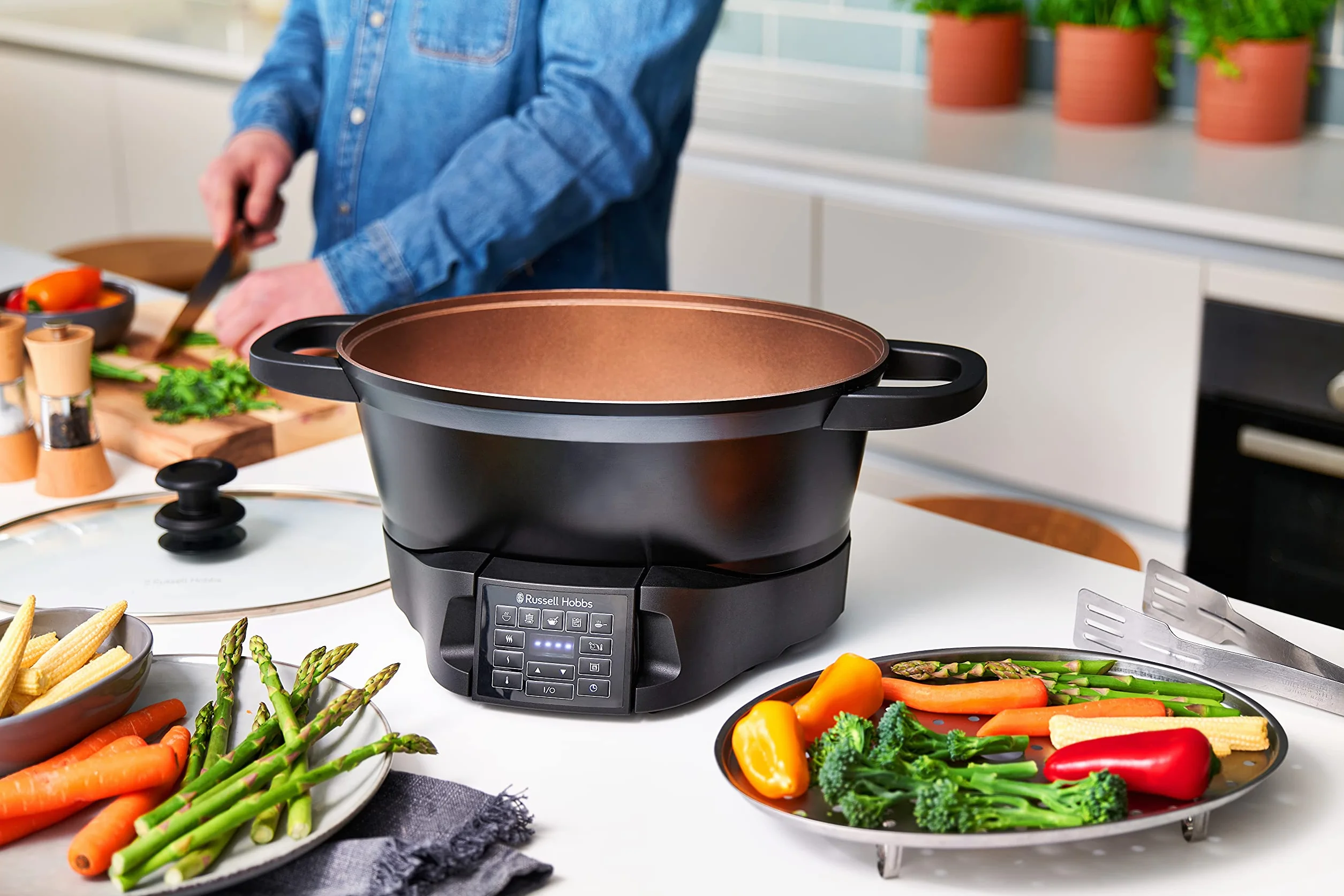 Russell Hobbs multicooker, 8 funkcji, cyfrowy programator i timer, pokrywka ze szkła hartowanego, gotowanie sous-vide, zimne uchwyty, pojemność 6,5l, moc 1000W, czarny, Good To Go 28270-56