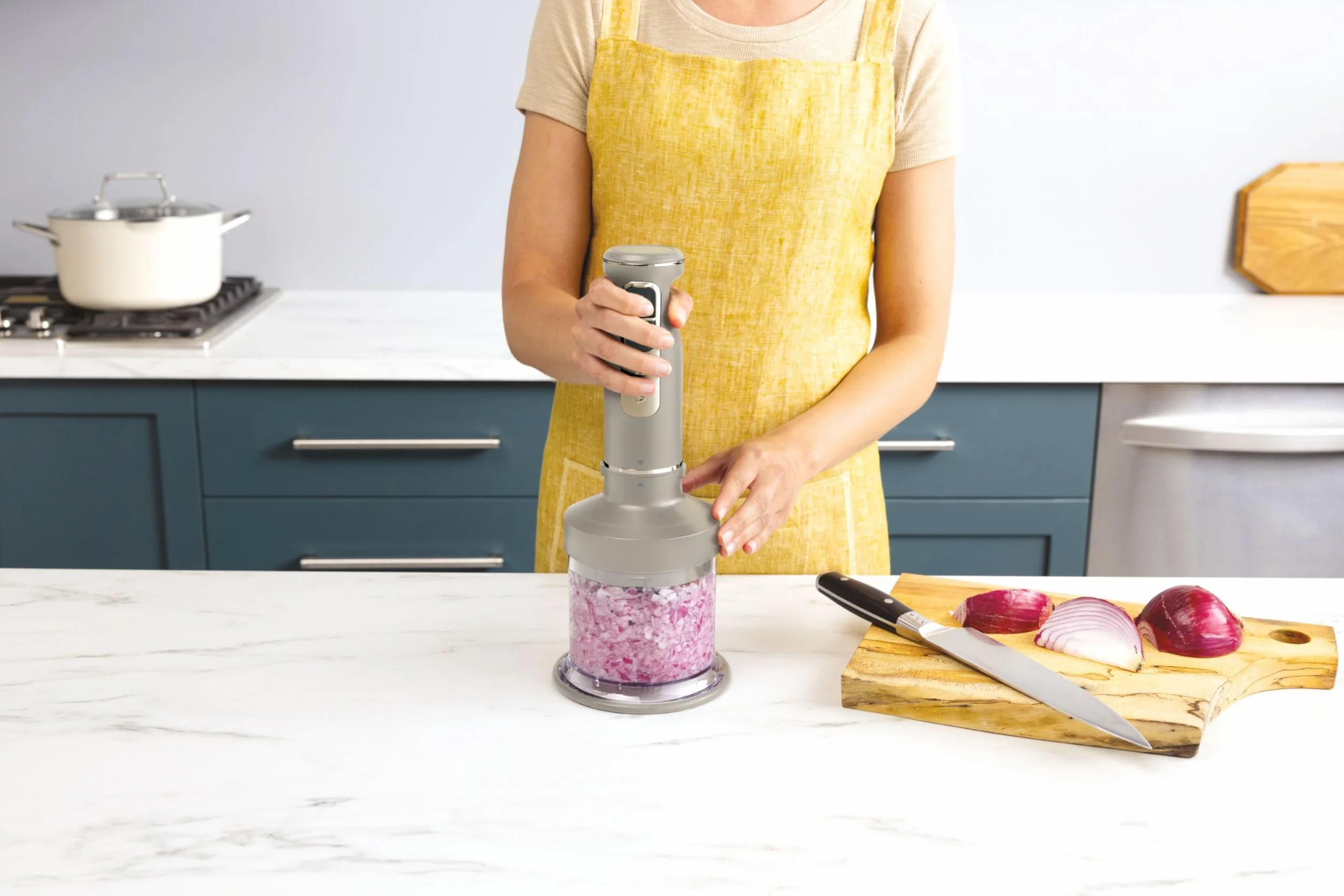 Ninja Foodi blender 3w1 blender ręczny, mikser ręczny i siekacz ręczny, powolny start, 2 prędkości mieszania i 5 rozdrabniania, miksowania, wyrabiania, 850 W, kamienne złoto CI100EUSTGD